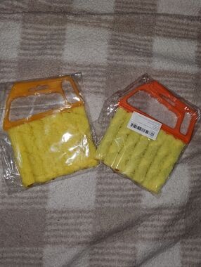 5 for $25 | NIB Window Blind Dust Cleaner Brush Set (2pc)